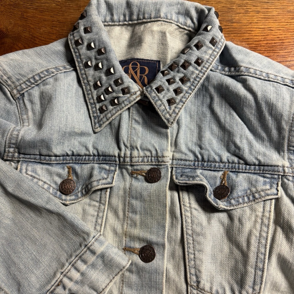 Rock & Republic Womens Jean Jacket Size‎ Small Stud